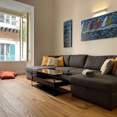 Cala Nera Luxury Apartment Палермо Екстериор снимка